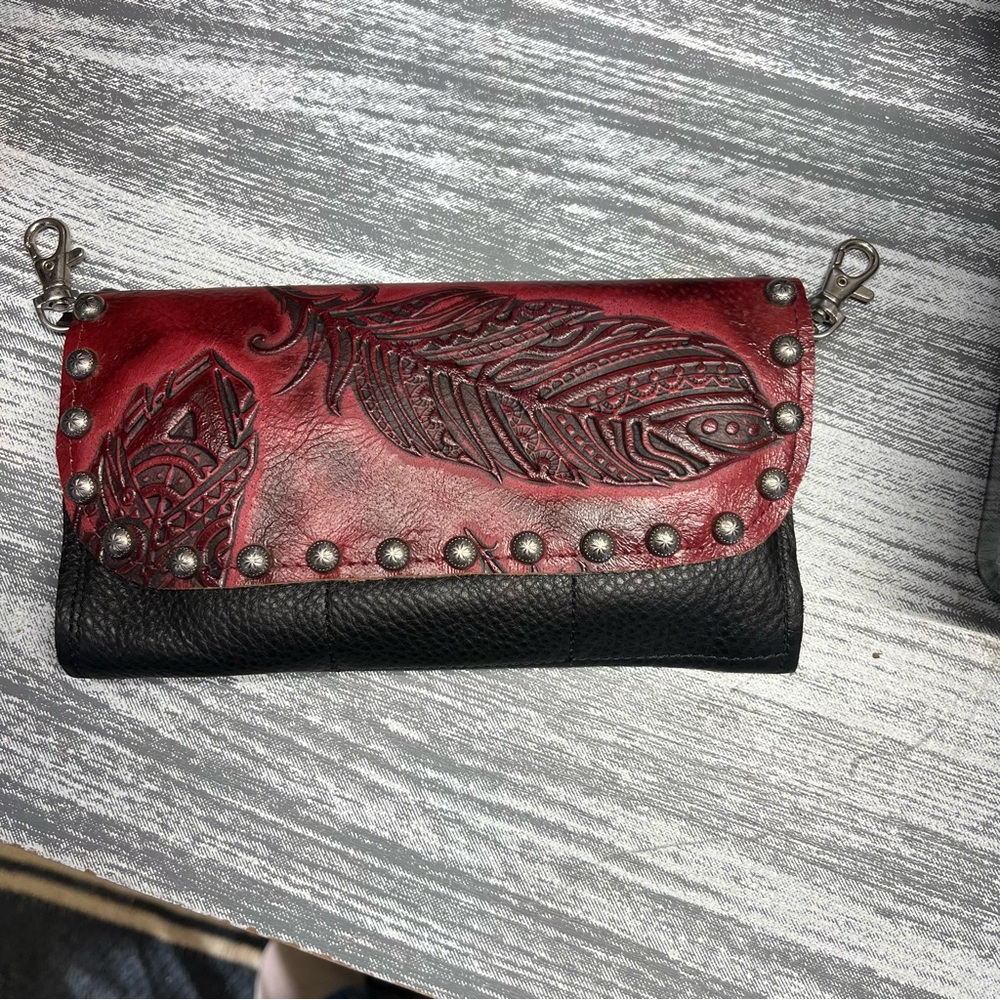 NEW…The Hip Bag Co Wallet Genuine leather